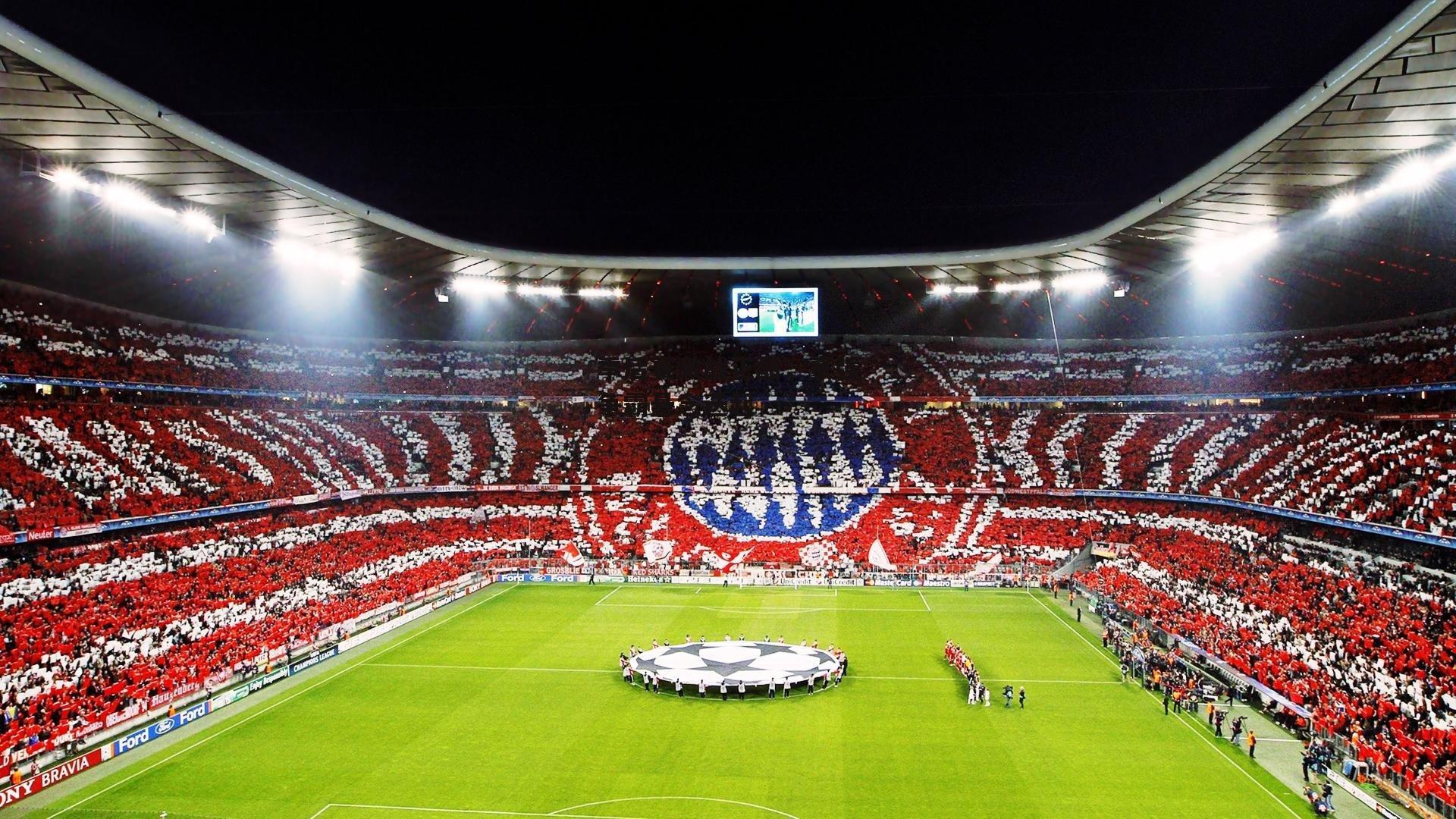 季后赛激战正酣,豪强争霸悬念迭起